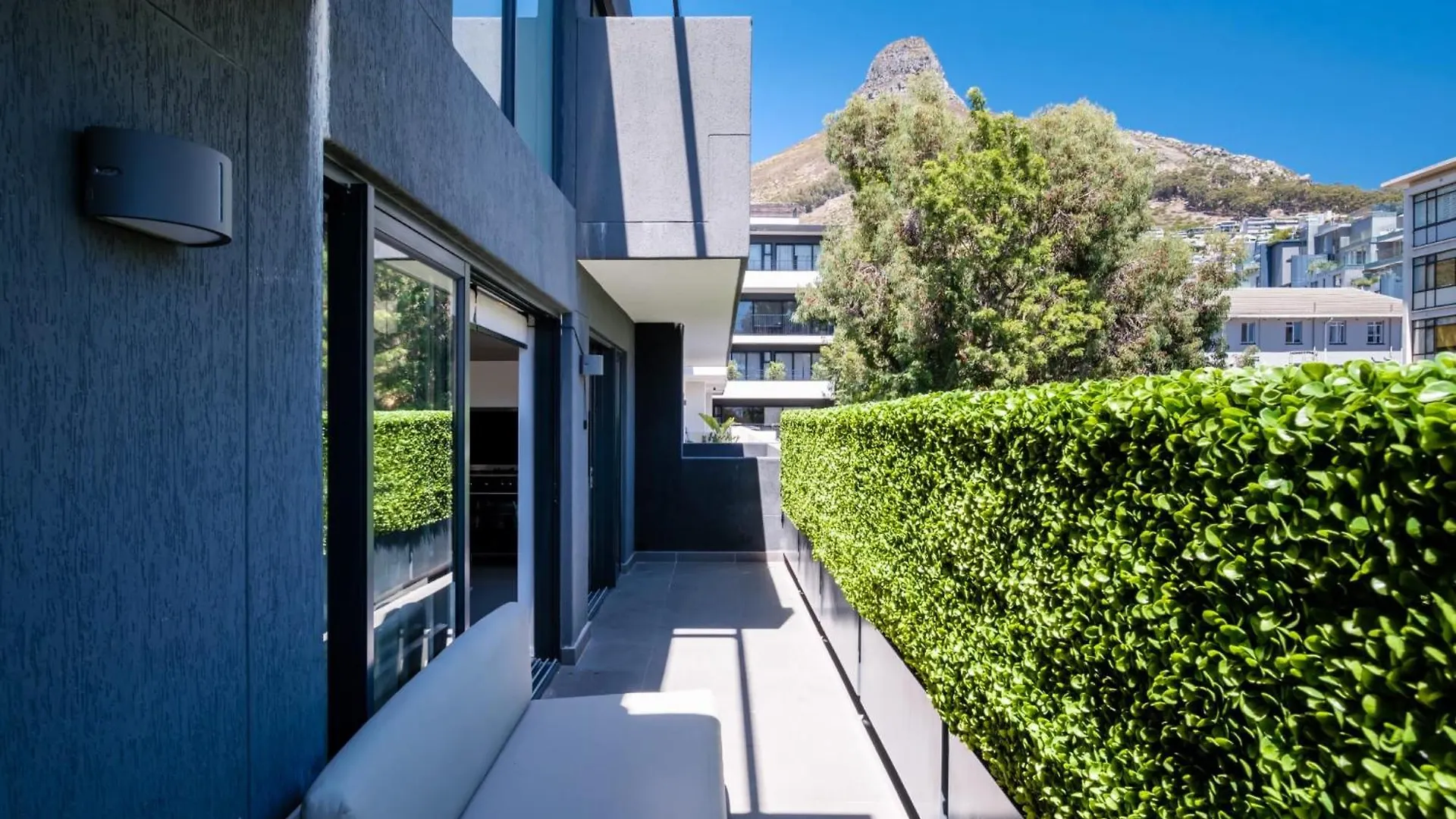 Daire Bahati Executive Pad Cape Town