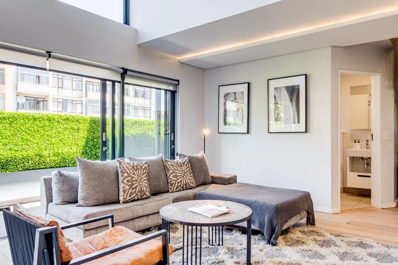Bahati Executive Pad Cape Town 0*,